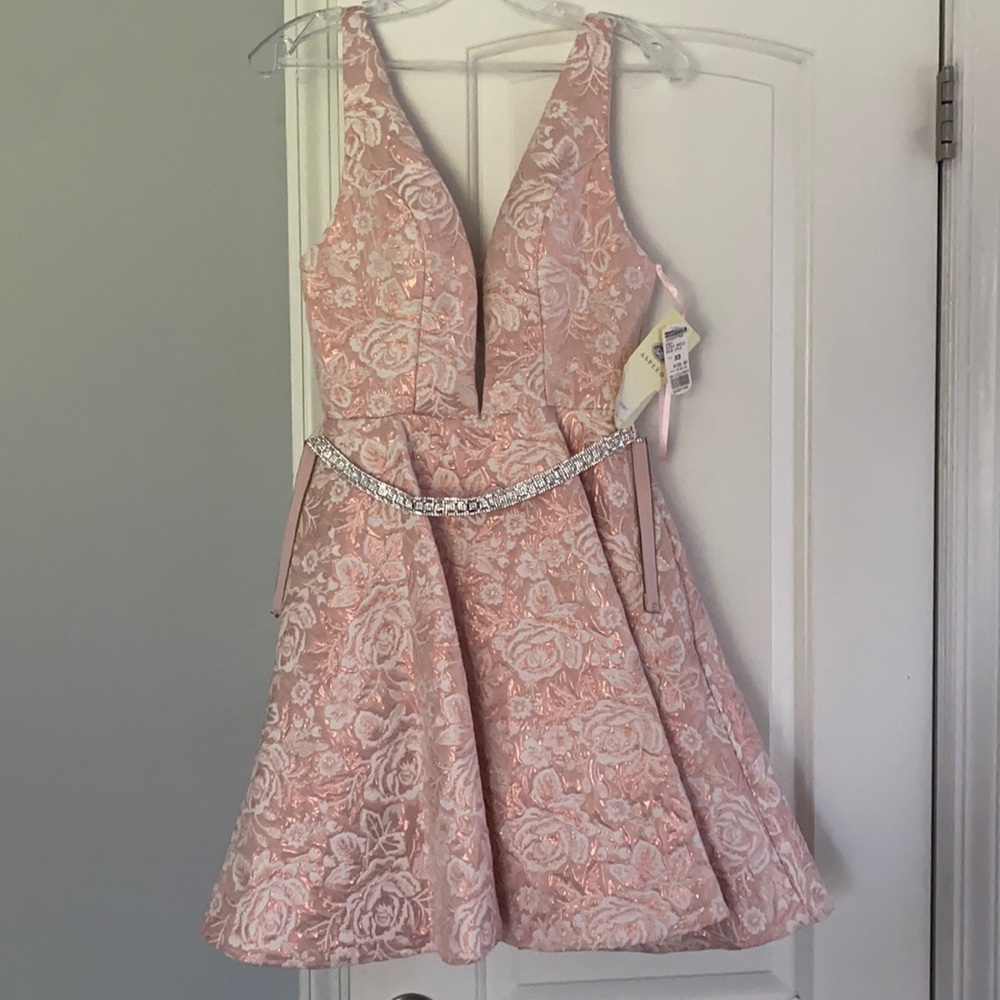 Princess dress XS new with Tags never worn